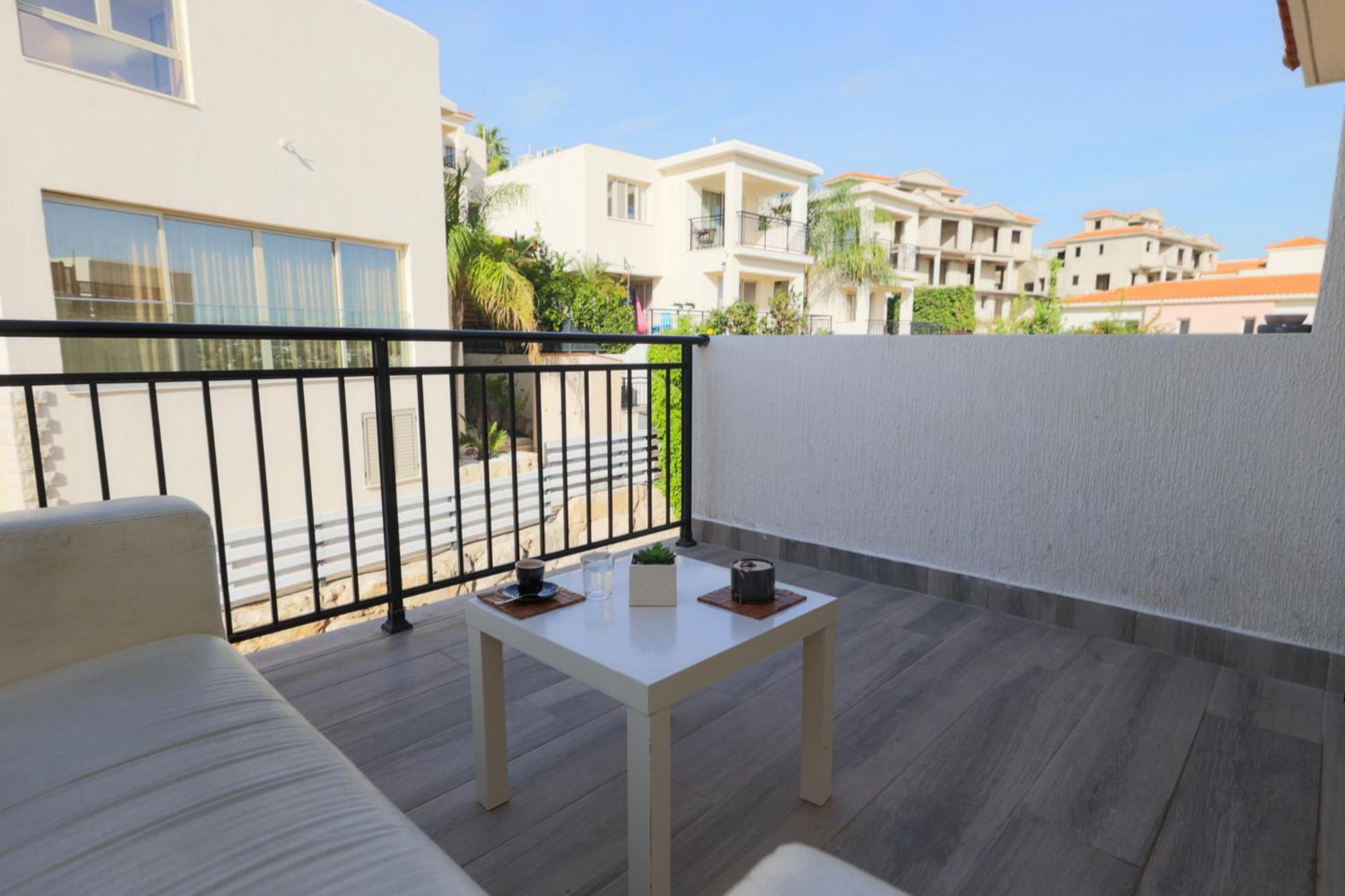 KoniaEden Blue-Horizon 1B, Paphos, Sea View, Pool公寓 外观 照片
